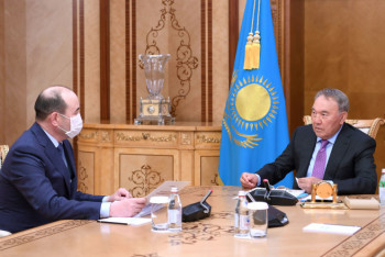 Фотография к новости: Назарбаев встретился с генеральным прокурором РК