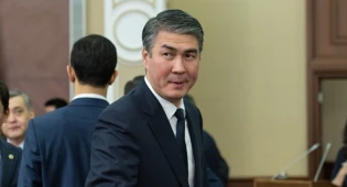 Помогать НПО, а не устраивать дорогие имиджевые мероприятия рекомендовал чиновникам Совбез РК