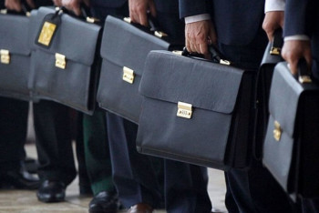 Фотография к новости: Мораторий на прием на госслужбу хотят ввести в Казахстане