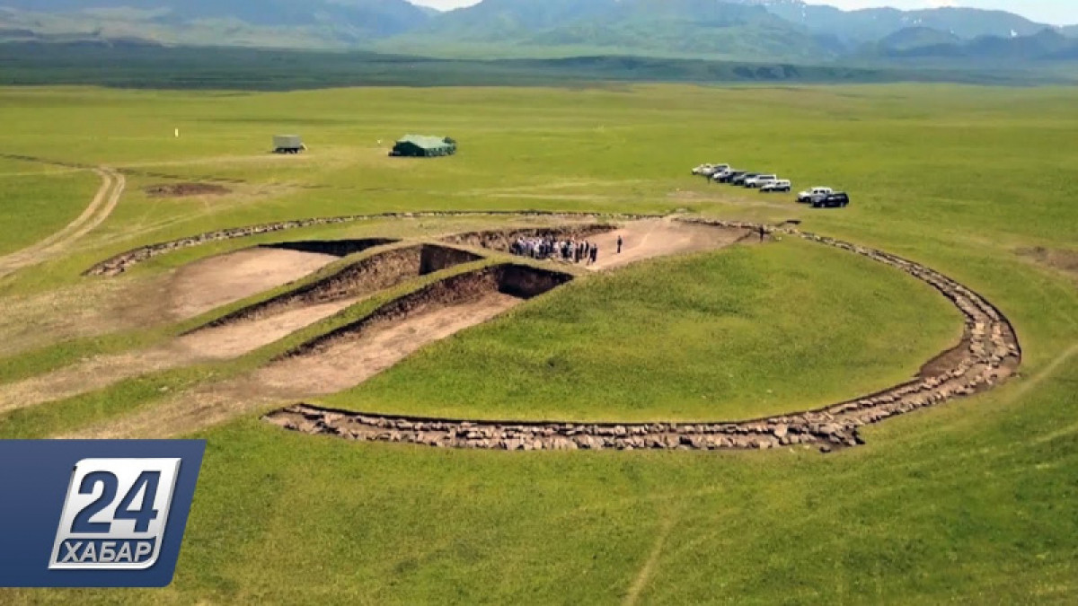 кадр из видео