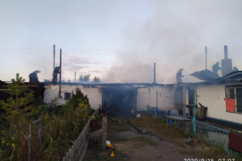 Фотография к новости: Крупный пожар произошел в Шахтинске: 17 человек эвакуировали