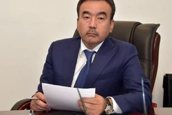 Фотография к новости: Аким Текели уволился из-за подчиненного-взяточника