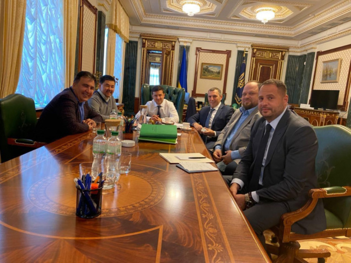 Владимир Зеленский встретился с Маргуланом Сейсембаевым