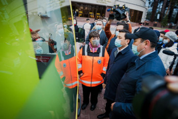 Фотография к новости: В 2,5 раза увеличили автопарк "скорой" в Нур-Султане