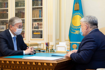 Фотография к новости: Госсекретарь предложил Токаеву продолжить "Рухани жаңғыру"