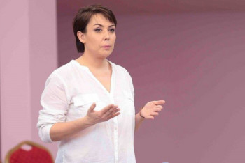 Фотография к новости: Саин раскритиковала Цоя за проблемы с лекарствами для детей с редкими заболеваниями