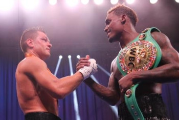 Фотография к новости: Деревянченко проиграл бой за титул чемпиона мира