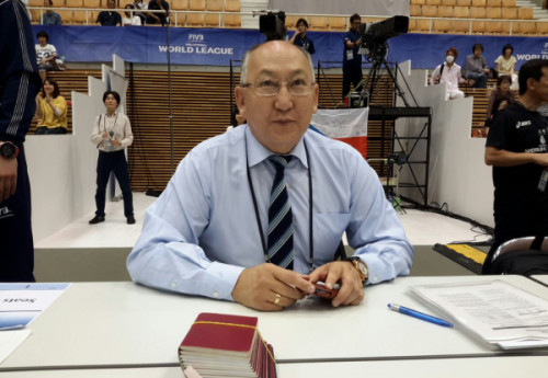 Фотография к новости: Несколько сценариев проведения чемпионатов РК по волейболу озвучил Ермек Сырлыбаев