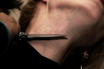 Фотография к новости: Обвиняемый в двойном убийстве перерезал себе горло в СИЗО в Кокшетау