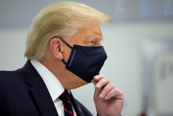 Фотография к новости: Врачи с осторожностью прогнозируют улучшение состояния Трампа