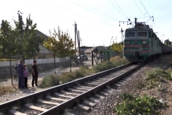 Фотография к новости: Годовалая девочка попала под поезд в Шымкенте – стали известны подробности