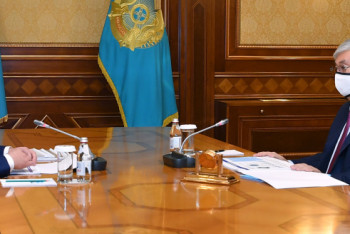 Фотография к новости: Токаев принял акима Шымкента