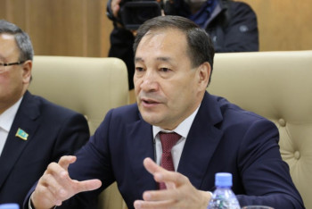 Фотография к новости: Компенсации семьям умерших от КВИ медиков выплатят до 13 октября