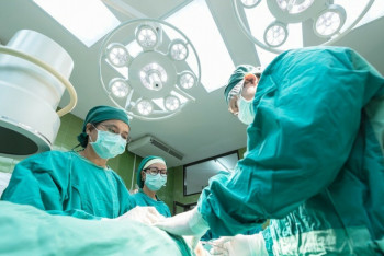 Фотография к новости: Женщина скончалась после пластической операции в клинике