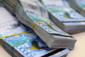 Фотография к новости: Почти пять тысяч медработников, переболевших КВИ и пневмонией, получили выплаты с ГФСС