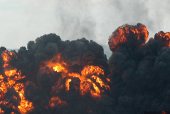 Фотография к новости: Мощный взрыв произошел на топливном складе в Бейруте: есть жертвы
