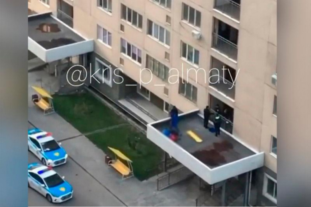 Парень спрыгнул с третьего этажа из-за ссоры с девушкой в Алматы