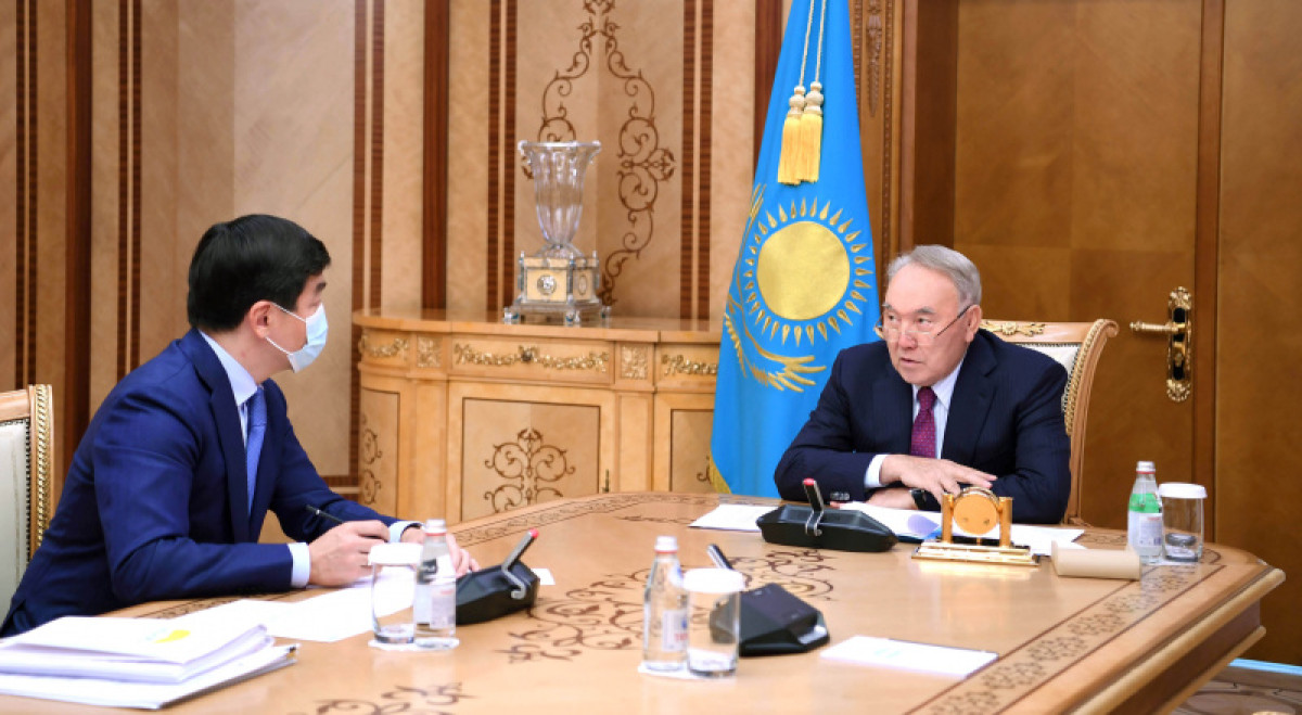 Елбасы поручил выплатить по 50 тысяч тенге 100 тысячам семей