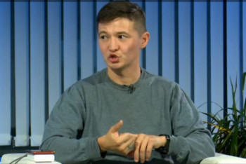 Фотография к новости: "Безграмотность - наш невидимый враг": бизнесмен Нуркен Халыкберген в гостях у проекта "20:20"