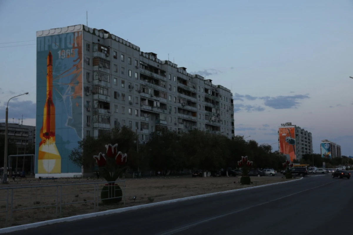 автора
