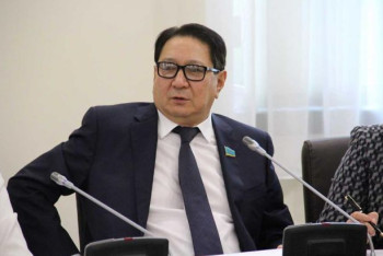 Фотография к новости: "Авторитет акимов является ключевым фактором распределения трансфертов из бюджета" – депутат