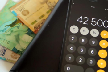 Фотография к новости: Мошенники предлагают казахстанцам оформить 42 500 по телефону