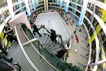 Фотография к новости: Первыми в кинотеатры сходят жители Мангистауской области