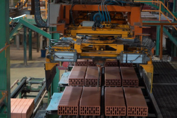 Фотография к новости: Кирпичный завод наращивает объемы производства в Кокшетау