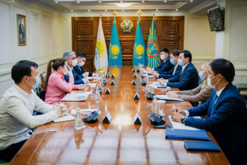 Фотография к новости: Вопрос строительства текстильной фабрики и супермаркета обсудили в акимате Нур-Султана