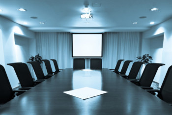 Фотография к новости: Участников заседаний в РК обяжут сдавать ПЦР-тесты