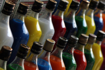 Фотография к новости: Тысячи бутылок и 15 тонн спирта – в Шымкенте задержали бутлегеров