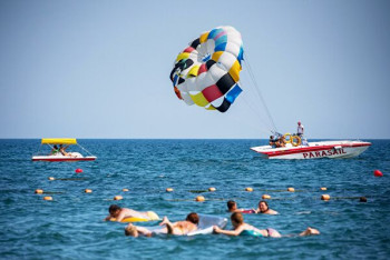 Фотография к новости: Двое детей погибли на аттракционе в Греции