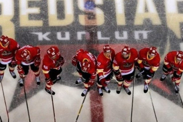 Фотография к новости: Топ-менеджер "Куньлуня" покинул клуб после проигрыша "Барысу"