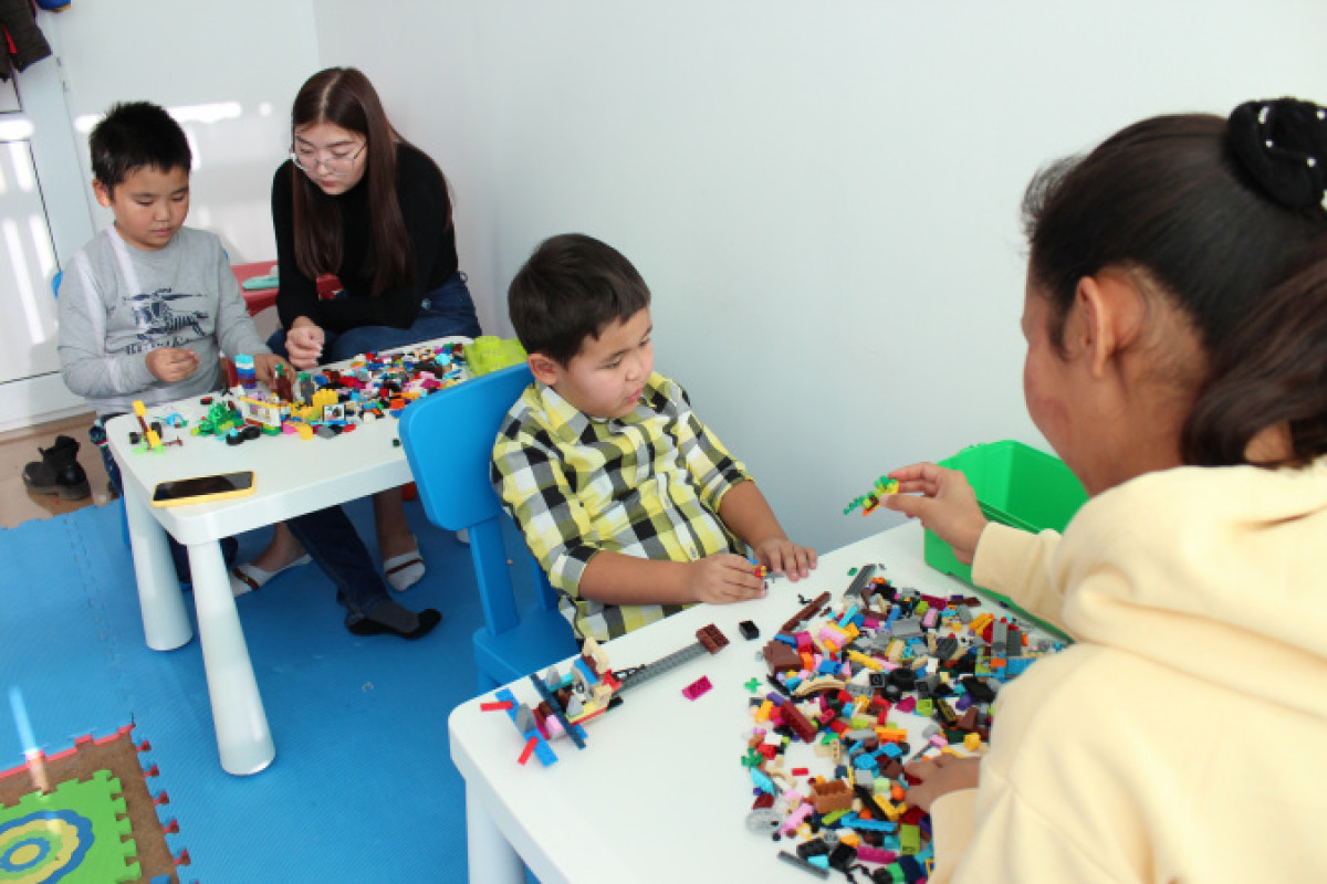 Волшебный мир воображения: как lego-терапия помогает детям-аутистам