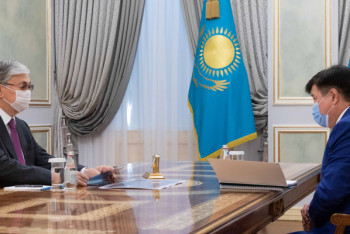 Фотография к новости: Токаев принял Асанова