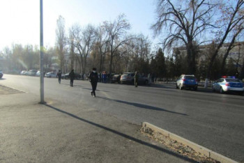 Фотография к новости: Мужчина угрожал в суде взорвать гранату в Таразе