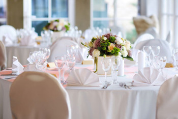 Фотография к новости: Тамаду и артистов будут наказывать за проведение свадеб в Атырау