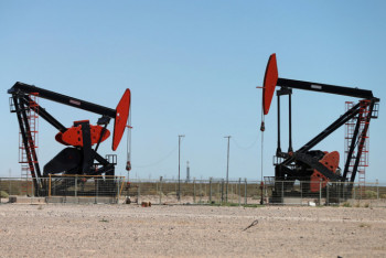 Фотография к новости: Глобальные цены на нефть упали на фоне затяжного подсчета голосов на выборах президента США