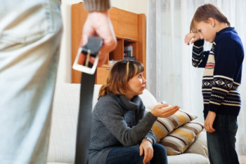 Фотография к новости: В Шотландии официально запретили бить детей