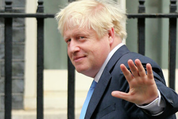 Фотография к новости: Борис Джонсон ушел на самоизоляцию