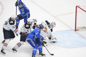 Фотография к новости: "Барыс" дома уступил по буллитам "Магнитке"