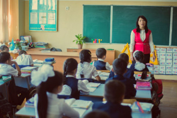 Фотография к новости: Ввести в школах РК новый предмет предложили сенаторы