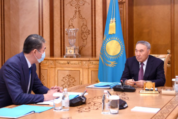 Фотография к новости: Назарбаев дал поручения Исекешеву по вопросам нацбезопасности