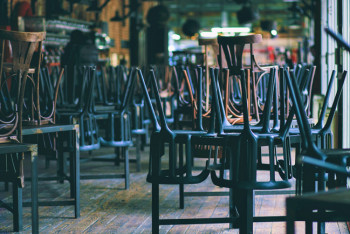 Фотография к новости: Бойкот "Амазон" и отпуск за счет государства: как Европа пытается спасти МСБ от "ковидной" смерти