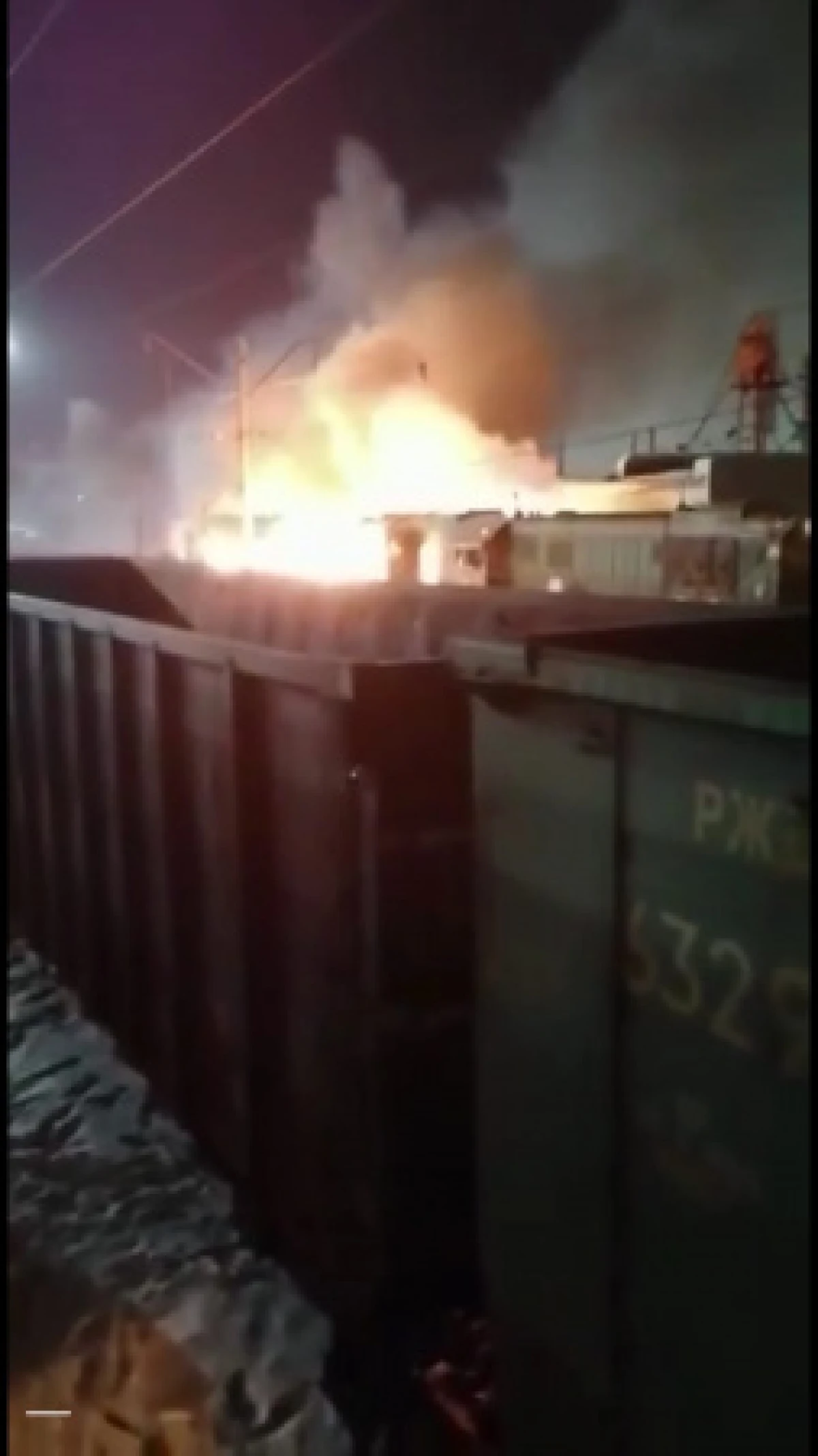 кадр из видео