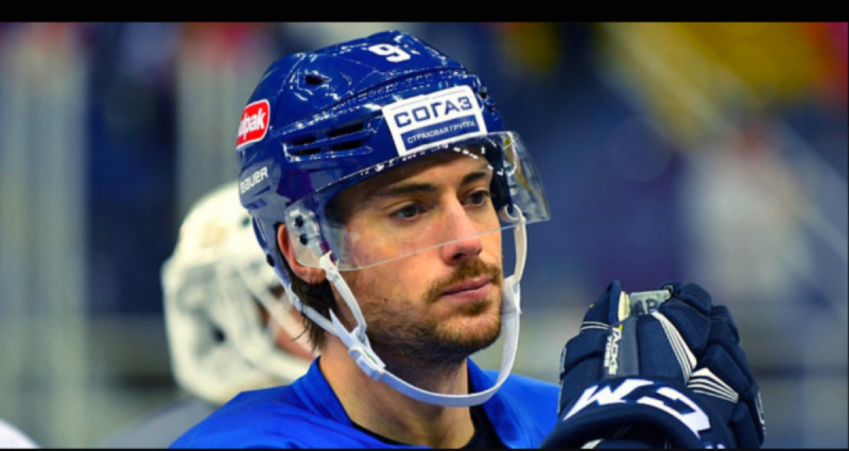 Драка на тренировке "Барыса" закончилась переломом челюсти