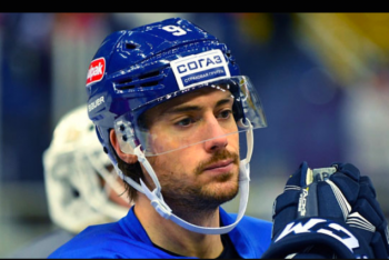 Фотография к новости: Драка на тренировке "Барыса" закончилась переломом челюсти