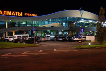 Фотография к новости: Иностранца с просроченной справкой ПЦР депортировали в аэропорту Алматы