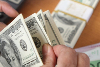 Фотография к новости: Объем переводов денег в Казахстан упал впервые за четыре года