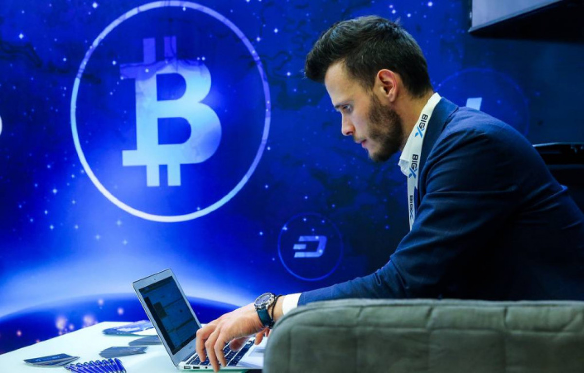 Курс биткоина подобрался к 20 тысячам долларов — новый исторический рекорд